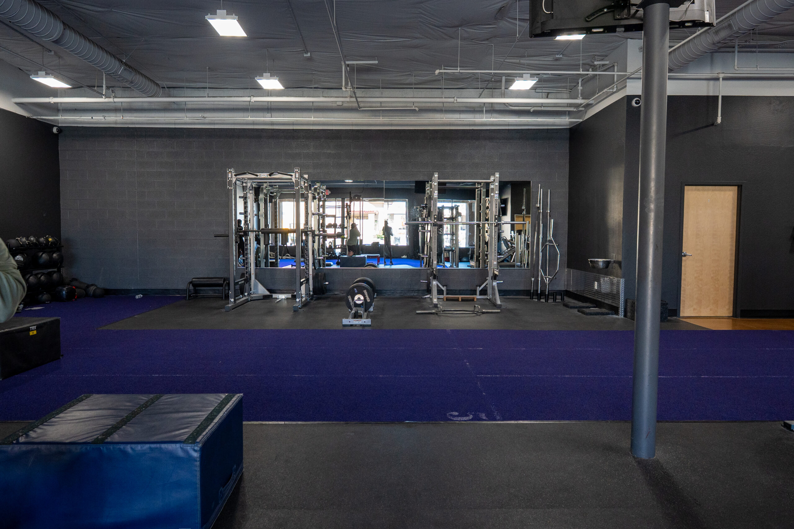 24-hour-gym-phoenix-clean-friendly-space