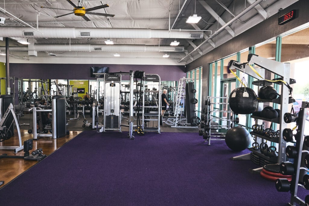 spacious gym phoenix